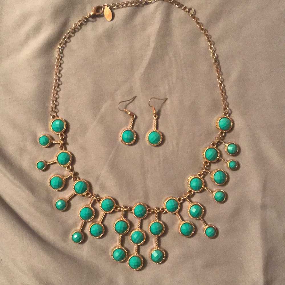 Necklace & Earring Set